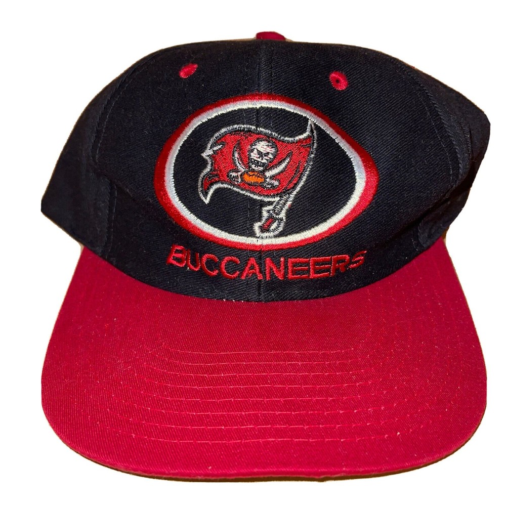 Vintage Tamba Bay Bucanners NFL Gameday Embroidered Football Snapback Hat Rare